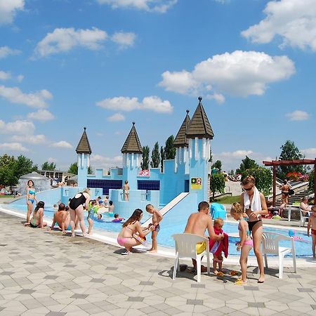 Termal Kemping Apartmanok Tiszaujvaros Exterior photo