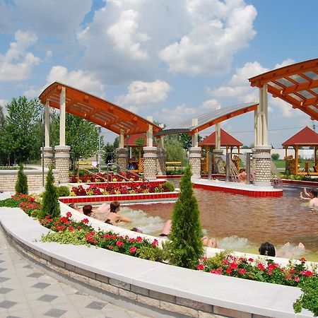Termal Kemping Apartmanok Tiszaujvaros Exterior photo